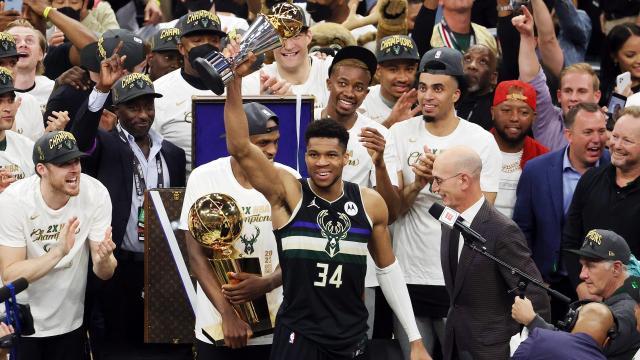 1638892038829065061.jpeg giannis-antetokounmpo-getty-ftr-072121_u9vewo2hceuh1hnahlor25x7p.jpeg